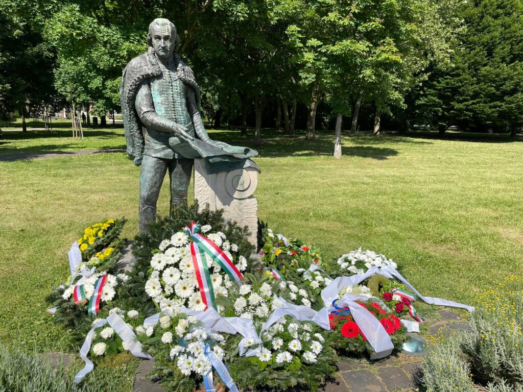 Antal-napi megemlékezés Gödöllő Város Önkormányzata Gödöllő Város Önkormányzata - Antal-napi megemlékezés