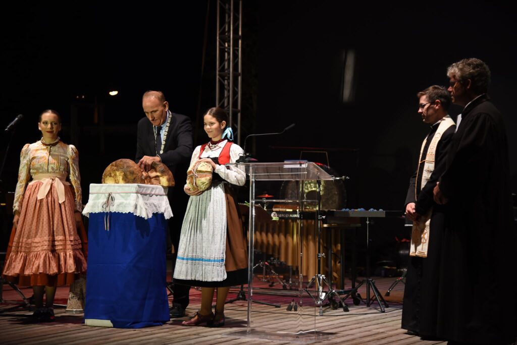 Gödöllő Város Önkormányzata - Augusztus 20. - Így ünnepelt Gödöllő