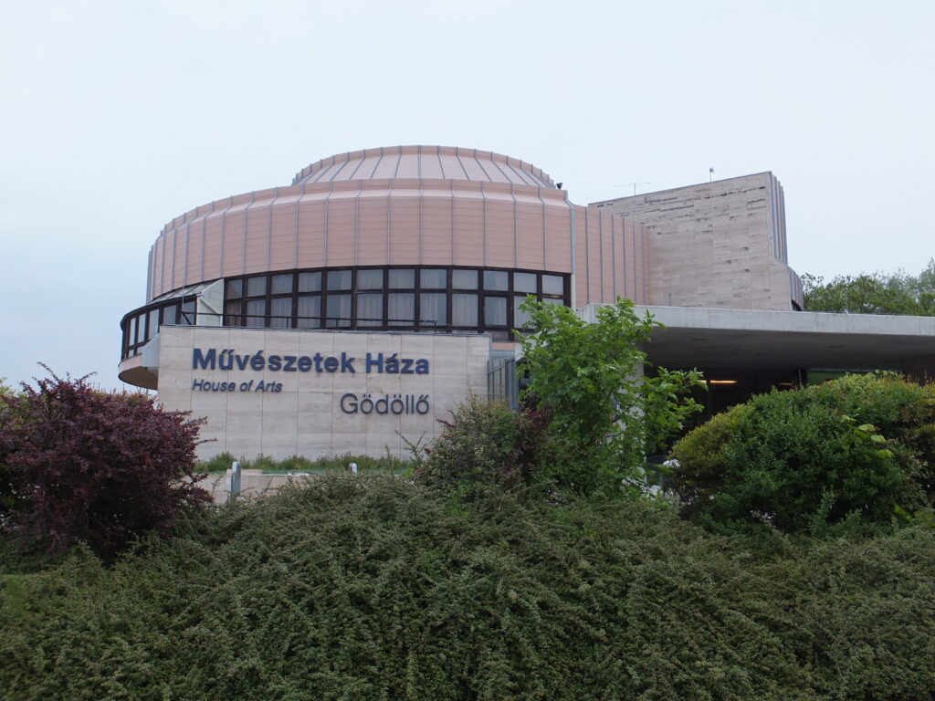 MUZA 40 Gödöllő Város Önkormányzata Gödöllő Város Önkormányzata - MUZA 40