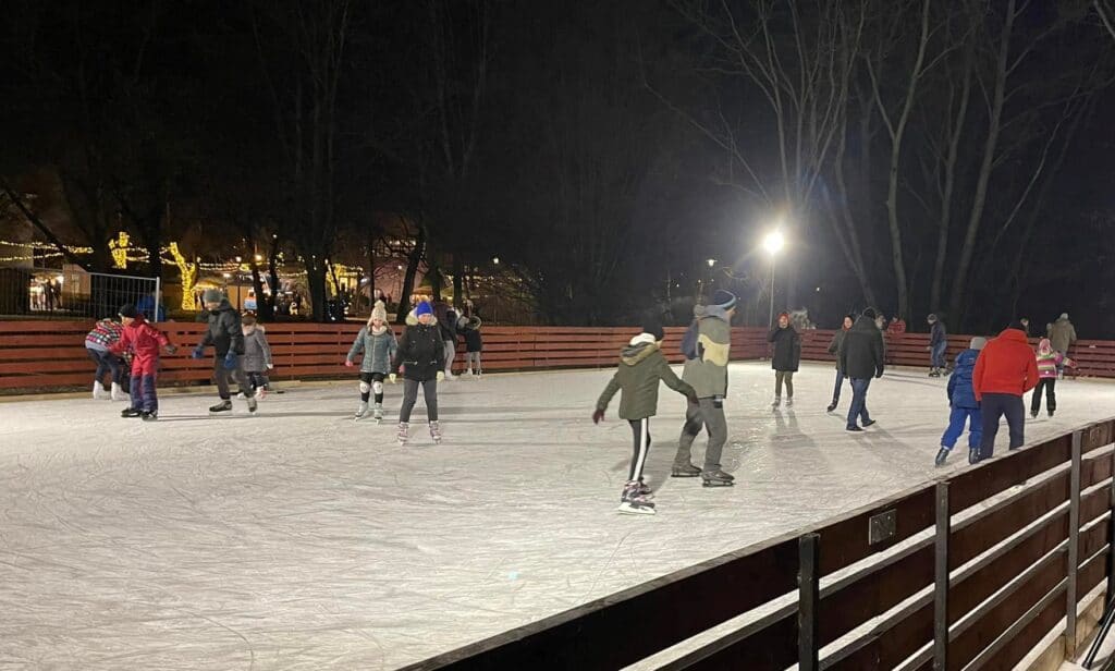 Gödöllő Város Önkormányzata - Jégpályák Éjszakája